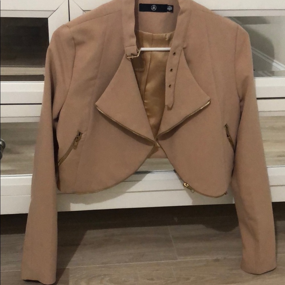 Missguided crop neutral light jacket